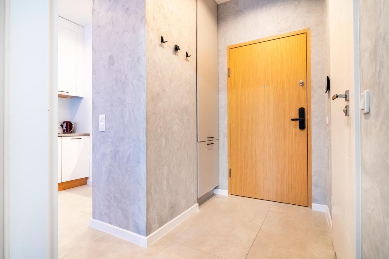 Apartamentysnu, Wola Premium III Z Parkingiem Warsaw Luaran gambar