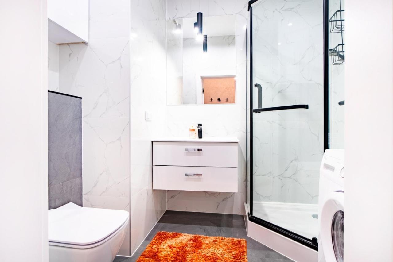 Apartamentysnu, Wola Premium III Z Parkingiem Warsaw Luaran gambar
